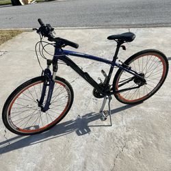 Specialized Crosstrail bike Size Medium