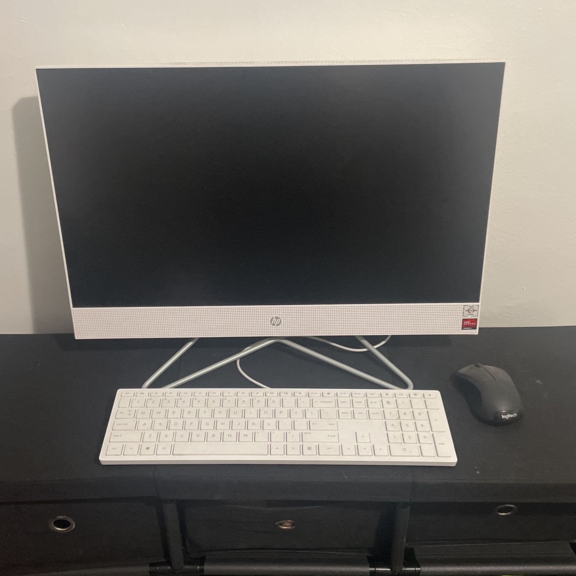 27” Inch All In One HP Computer 