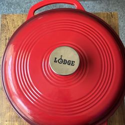 Lodge Cast Iron Dutch Oven