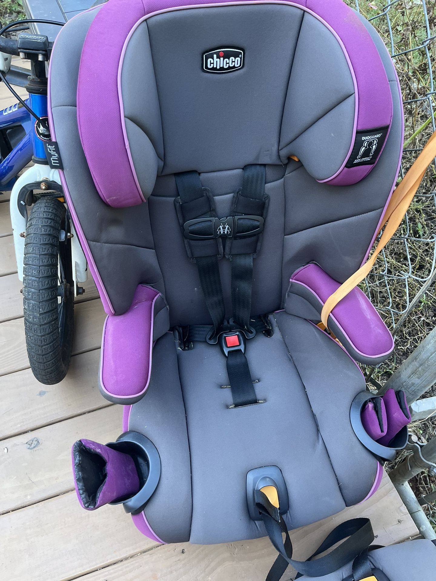 Chicco Myfit Kids Booster Car Seat