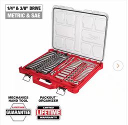 Milwaukee 1/4" & 3/8" Drive Socket Set with Packout Case