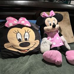 1 Squish Pillow And 1 Big Plush Minnie Mouse 
