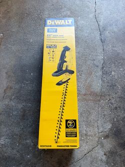 DeWalt 20V 22" Hedge Trimmer DCHT820B