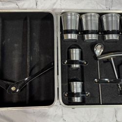 Travel Bar Set MCM Vintage. See Details 