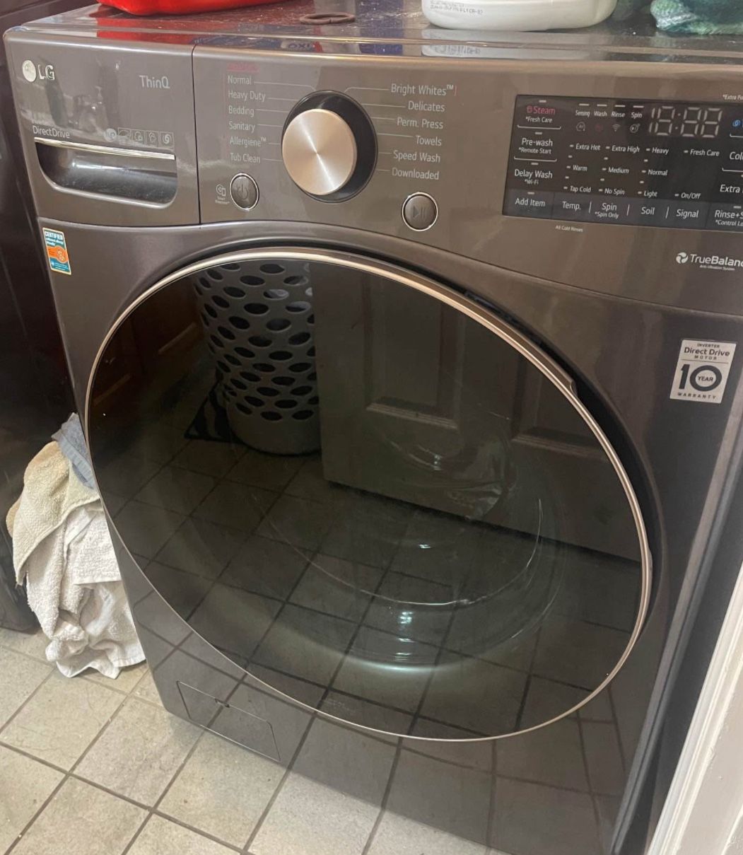 LG Thin Q Smart Washer And Dryer 
