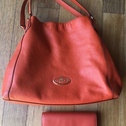 Coach Orange Shoulder Bag With Wallet 