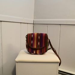 Guatemalan Handcrafted Crossbody Bag – Like New