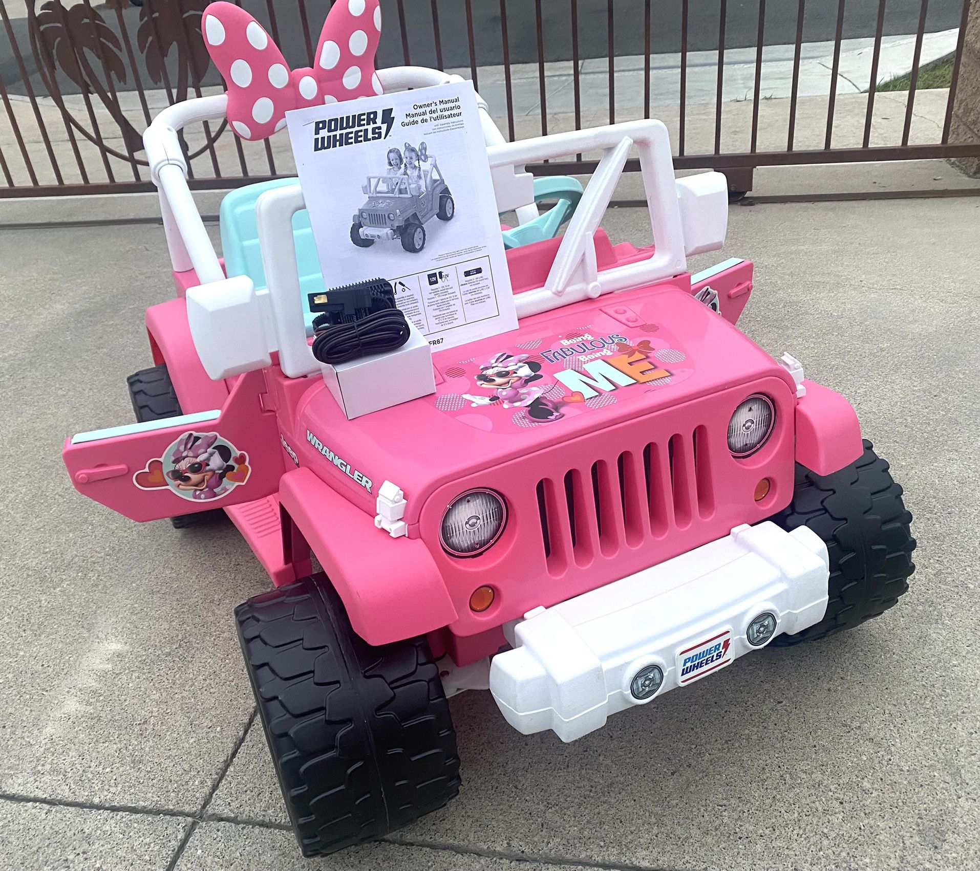 Minnie Mouse Jeep Wrangler 12volt Electric Kid Ride On Car Power Wheels for  Sale in Santa Ana, CA - OfferUp