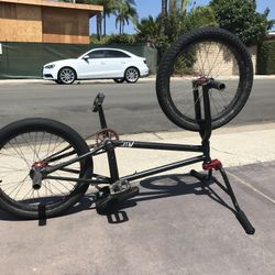 S&M ATF 21” Custom Built BMX Bike Great Condition