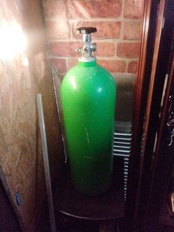 Helium Tank