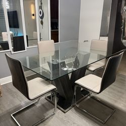 Mesa de cristal y Madera con 4 sillas R color gria