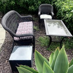 Wicker Patio Furniture Set: Love seat, chair, table and side table in La Jolla