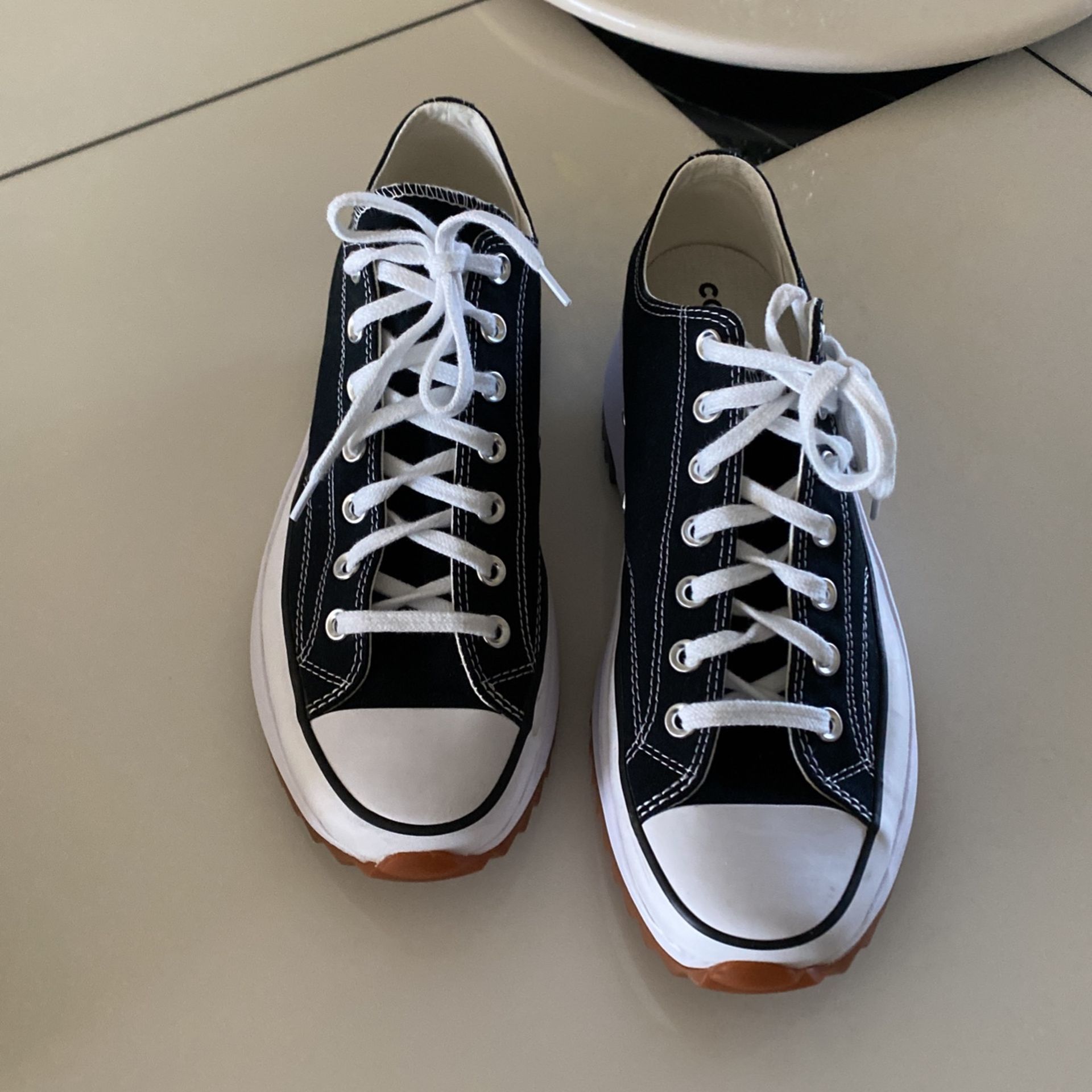Man’s Converse Sneakers