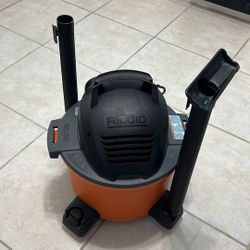 RIDGID 6-Gallon Wet/Dry Vac WD06700 – Excellent Condition, Used Once