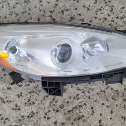 12 13 14 15 2012 2013 2014 2015 MAZDA 5 RIGHT PASSENGER HALOGEN HEADLIGHT HEAD LIGHT LAMP HEADLAMP OEM