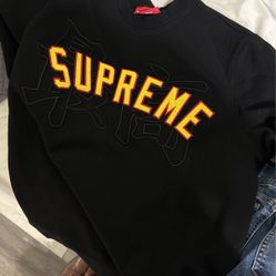 Supreme Kanji Crewneck 