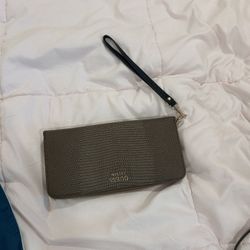 Guess Wallet 