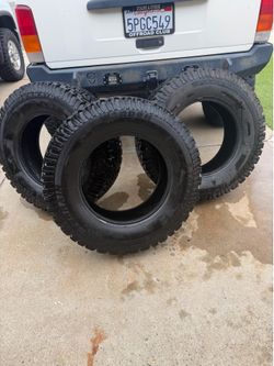 3 used tires 285/65R18 all terrain