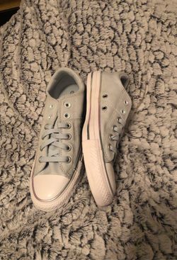 Converse size 7.5
