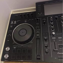 For Sale RX2 Pioeneer Dj