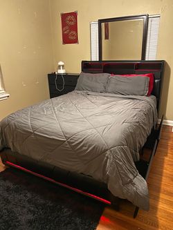 Queen mattress and LED bedframe
