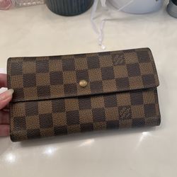 Authentic Louis Vuitton Damier 