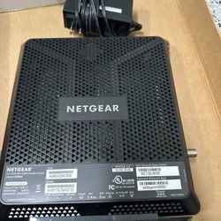 Netgear C6900 Nighthawk AC1900 WiFi Cable Modem Router