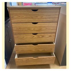 Dresser / Five drawers dresser