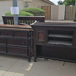 Dresser/bed
