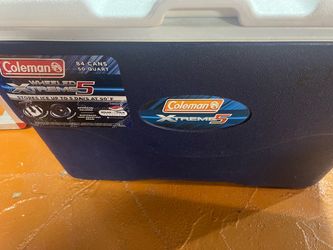 Coleman Ice chest with wheels