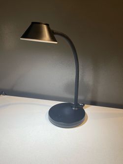 Desk lamp