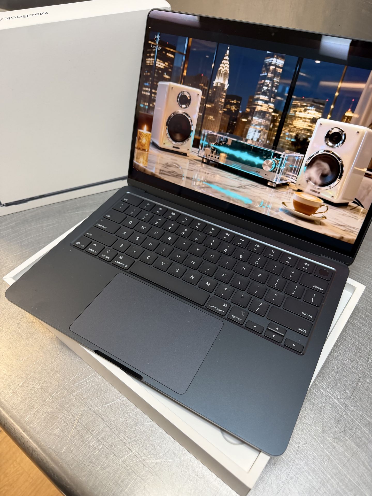 Apple 2025 MacBook Air π» 13-inch M4 16GB/256 ssd Laptop