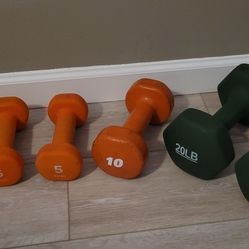 Dumbell Weights 2x 3lb 2x 5lb 1x 10lb 2x 20lb