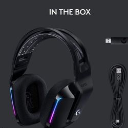 Logitech G733 Lightspeed Wireless Gaming Headset with Suspension Headband, Lightsync RGB, Blue VO!CE mic technology and PRO-G audio drivers - Black

