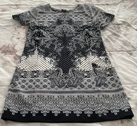 Abercrombie & Fitch Abstract Floral Shift Mini Dress Pockets, size M for Sale in Los Angeles, CA - OfferUp Abercrombie & Fitch Abstract Floral Shift Mini Dress Pockets, size M for Sale in Los Angeles, CA - OfferUp