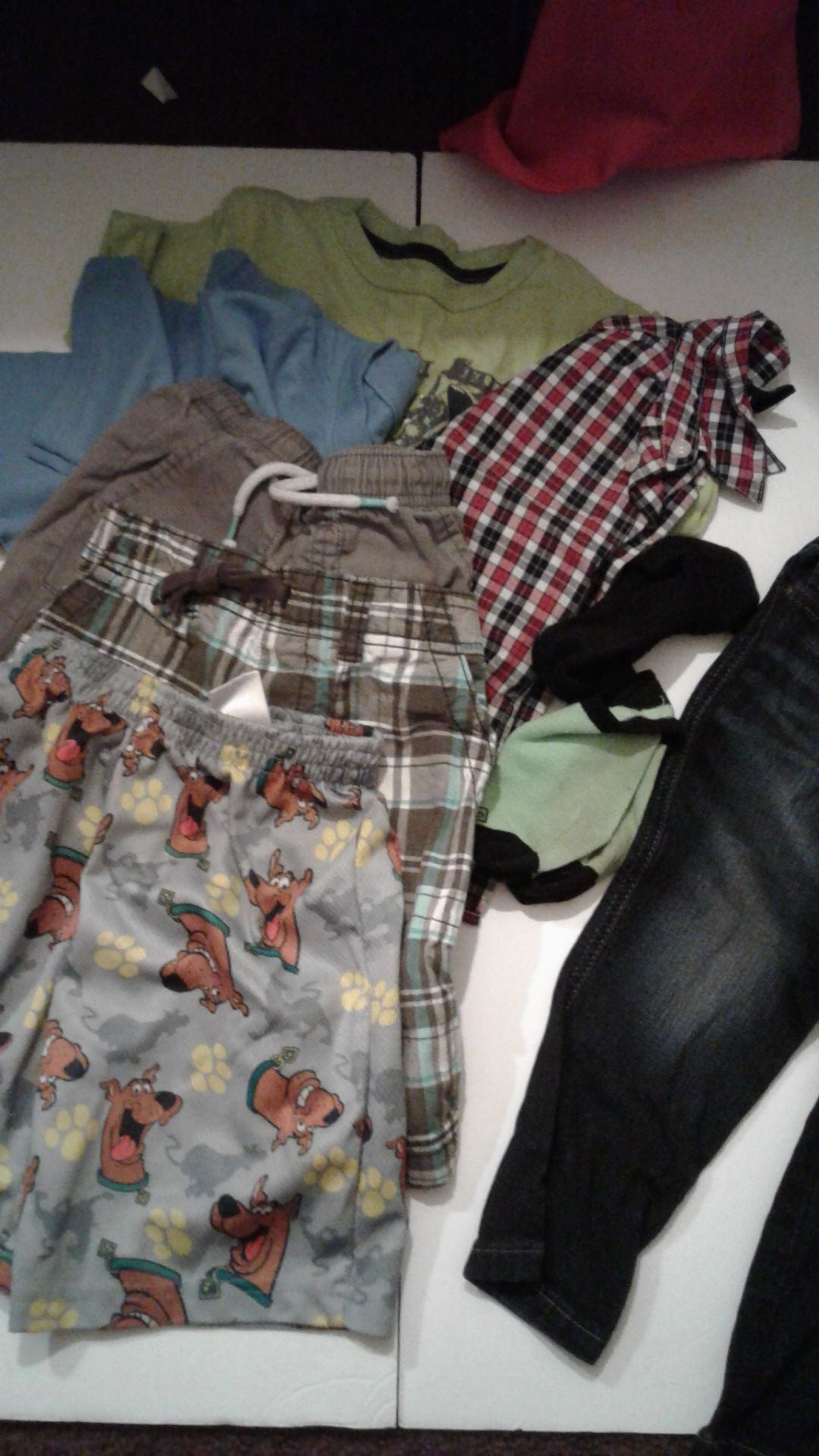 Boys 6 pc bag of clothing size 4T