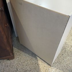 Bookcase 31.5” H 3 Adjustable Height Shelf’s 25”W estantería, estantes de altura regulable