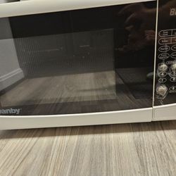 Danby 1.1 Microwave