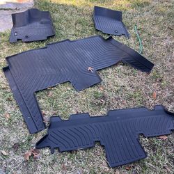 Dodge grand caravan/chrysler town and country deep rubber floor mats.