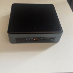 INTEL NUC