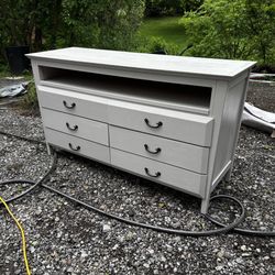 Wooden Entertainment Center Dresser Heavy Solid Gray Painted Restored 6-Drawer Dove Tail Drawers