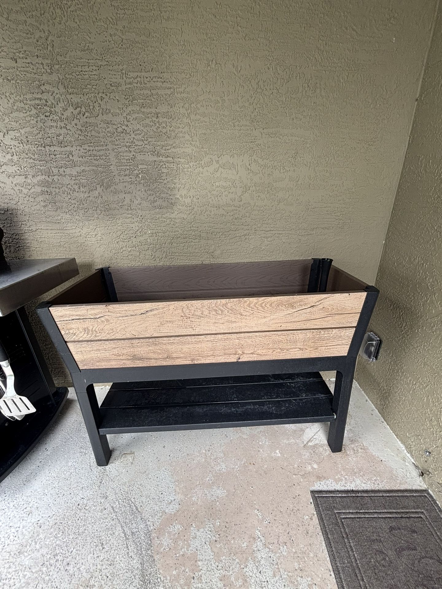 Elevated Garden Bed