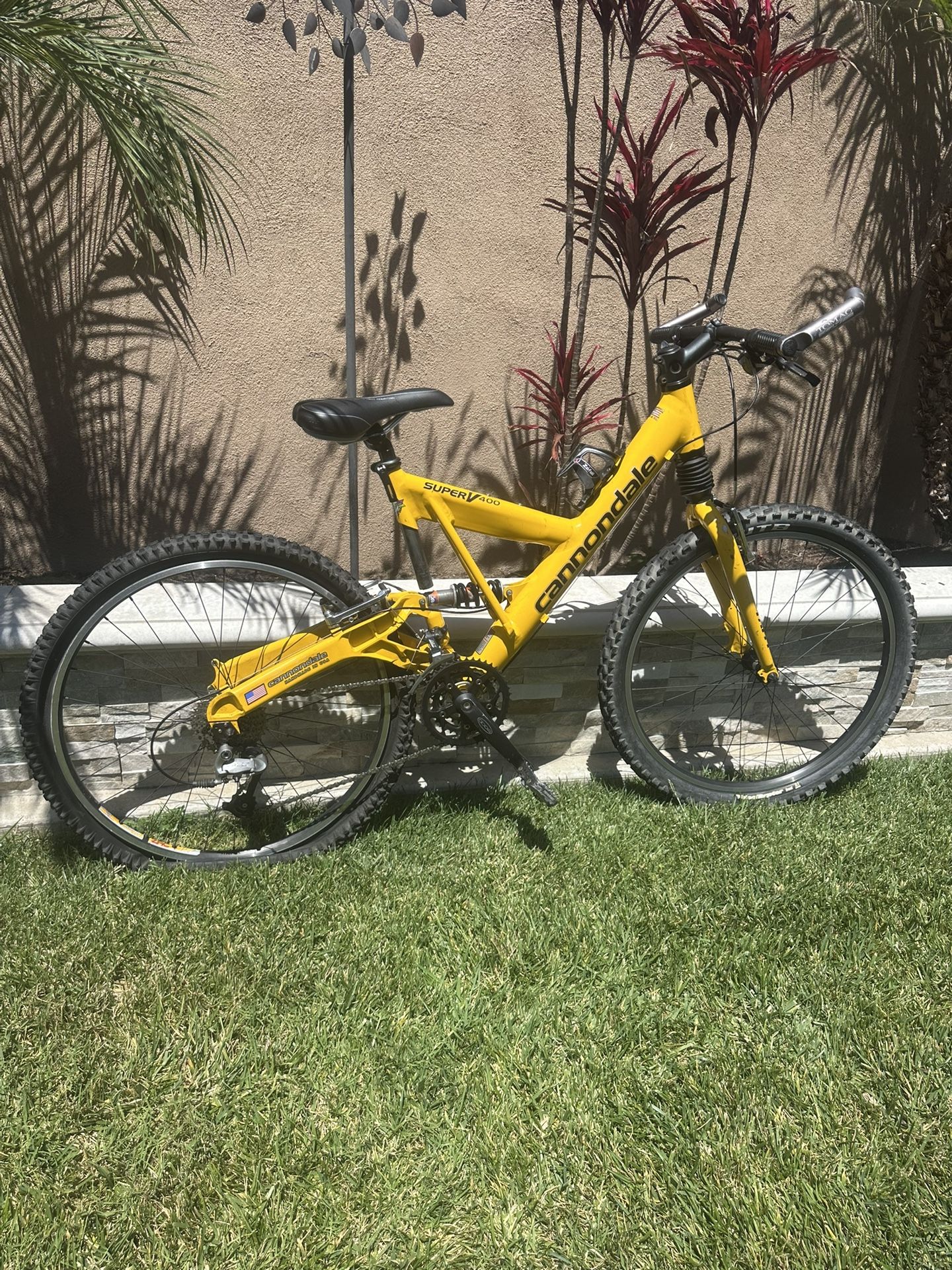 Cannondale Super V 400 RARE Mountain Bike 