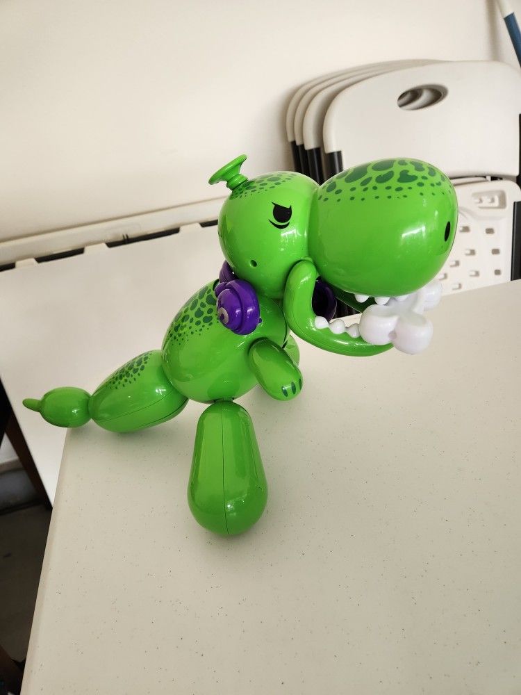 Squeakee The Balloon Dino