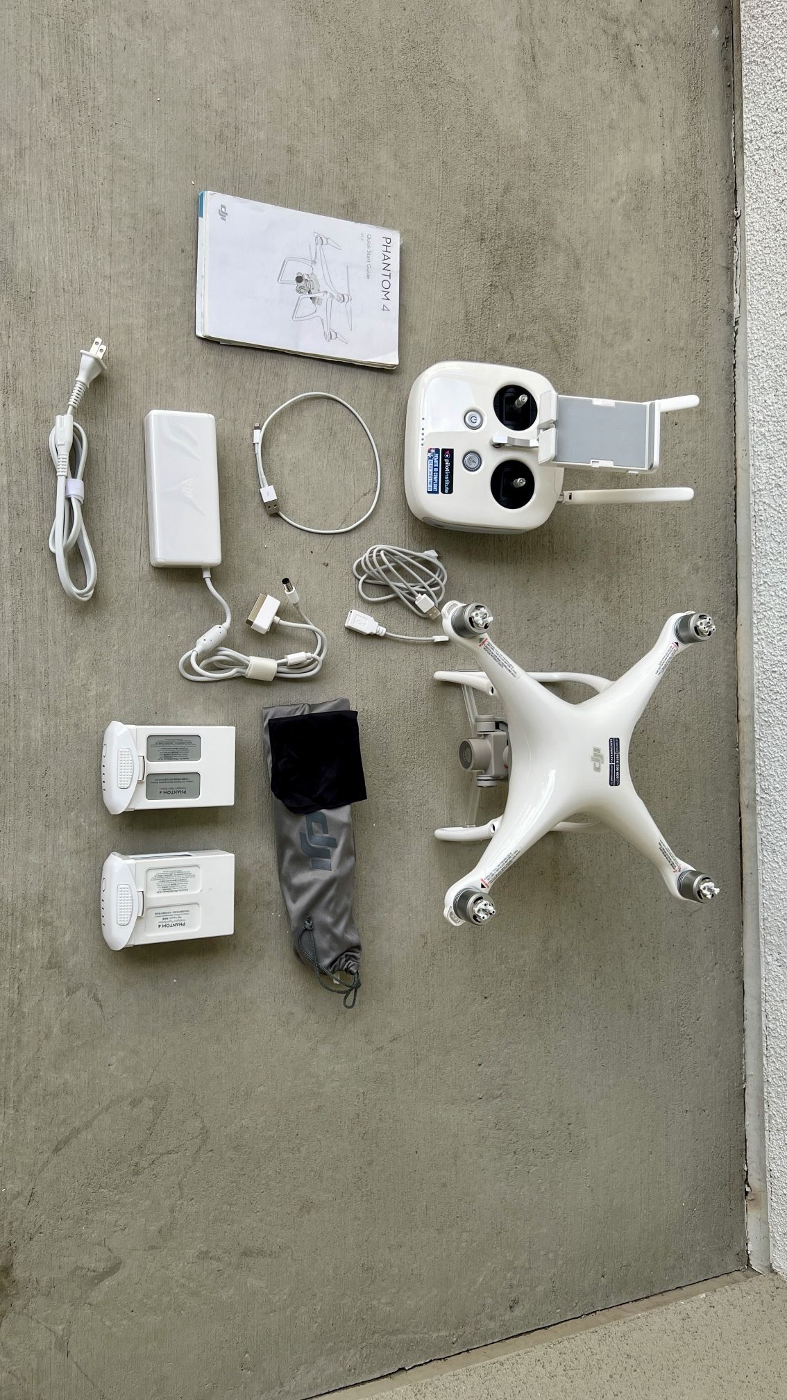 DJI Phantom 4 Drone