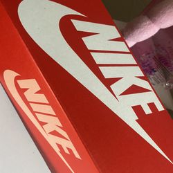 Nike 
