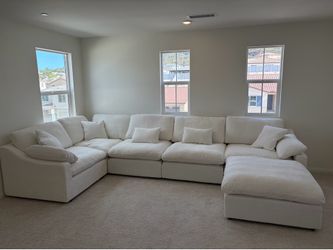 BRAND NEW! 6 Piece WHITE Cloud Modular Sectional Couch (FREE DELIVERY 🚚)