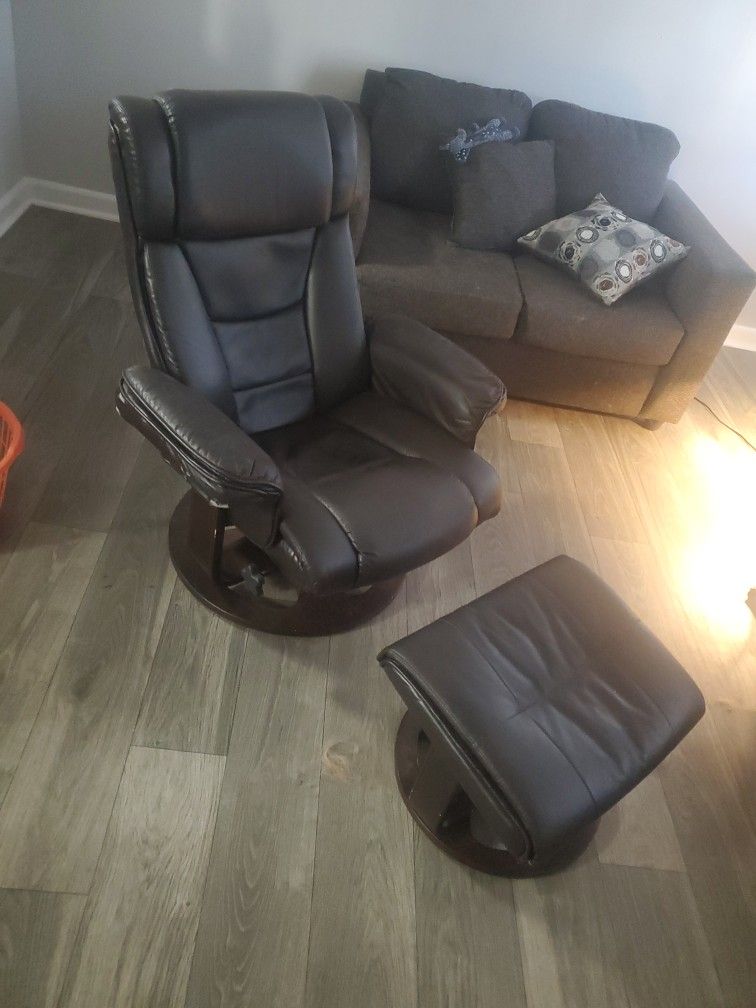 Black Leather Chair And Ottoman