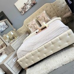✨️4pc Queen, King Bedroom Sets ✨️ Furniture Sectionals, Dining Avail 