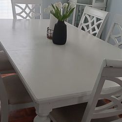 Furniture and table With 5 Chairs 